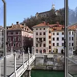 Zlata Ladjica Boutique Ljubljana