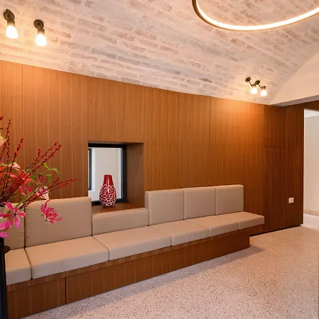 Szálloda Zlata Ladjica Boutique Ljubljana