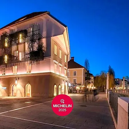 Zlata Ladjica Boutique Ljubljana