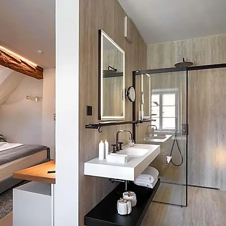 Zlata Ladjica Boutique 5* Ljubljana