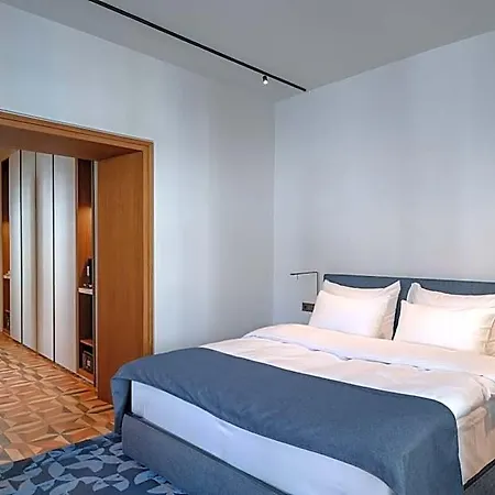 Zlata Ladjica Boutique Hotel