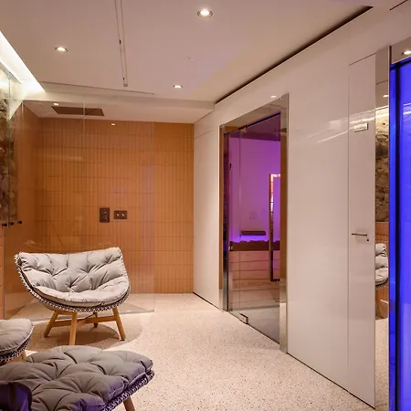 Zlata Ladjica Boutique Hotel