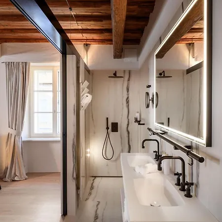 Zlata Ladjica Boutique Ξενοδοχείο 5*